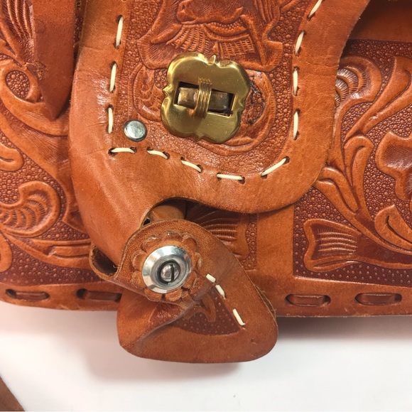 Vintage Rare Tan Stamped Hand Tooled Embossed Leather Saddle Top Shoulder Bag - Picture 4 of 16